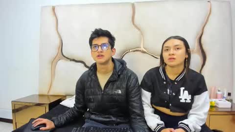 Snapshot of noa_arez chatting on October 2025 04:34:02 AM NoaandArez online show from October 2025 04:34:02 AM