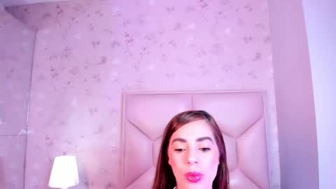   ambarsulliva  online show from October 2025 11:32:02 AM
