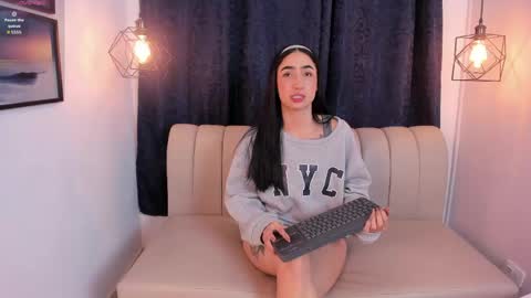 NATHALIA MORENO online show from April 2026 12:19:02 PM