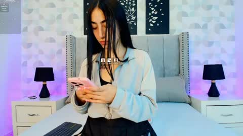 Snapshot of noa_morena chatting on April 2026 12:21:02 PM NATHALIA MORENO online show from April 2026 12:21:02 PM