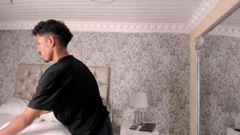 Noah online show from April 2026 03:23:01 AM