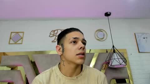 Zoe  online show from March 2026 07:40:01 PM