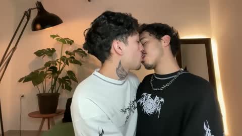 noah_and_steven online show from June 2026 04:30:02 AM