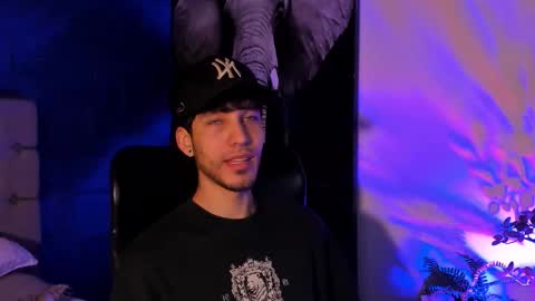 Snapshot of noah_brigth chatting on November 2025 02:10:01 AM Noah Brigth online show from November 2025 02:10:01 AM