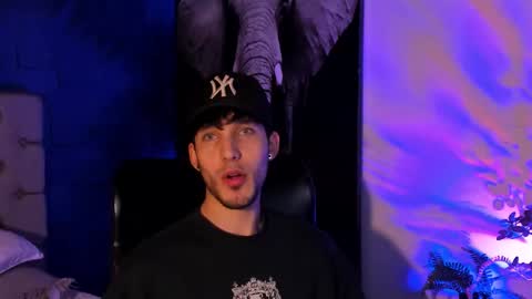 Snapshot of noah_brigth chatting on November 2025 02:15:01 PM Noah Brigth online show from November 2025 02:15:01 PM