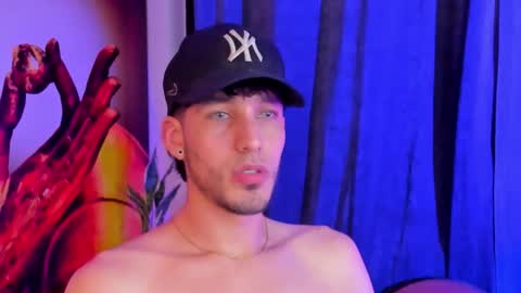 Snapshot of noah_brigth chatting on November 2025 01:22:02 PM Noah Brigth online show from November 2025 01:22:02 PM