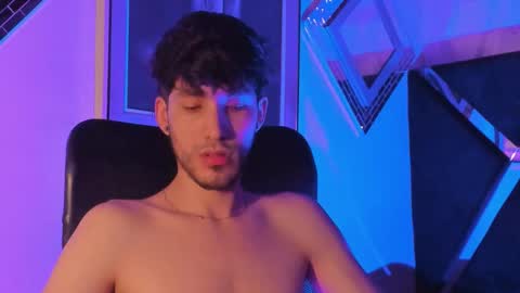 Snapshot of noah_brigth chatting on December 2025 01:02:02 AM Noah Brigth online show from December 2025 01:02:02 AM