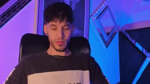 Snapshot of noah_brigth chatting on December 2025 08:39:01 PM Noah Brigth online show from December 2025 08:39:01 PM