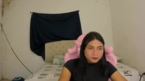 Snapshot of noah_cute18 chatting on November 2025 10:32:02 PM Noah online show from November 2025 10:32:02 PM