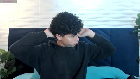 noah_dupont_ online show from March 2026 12:00:02 PM