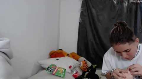 noah hehim    online show from January 2025 02:35:01 AM