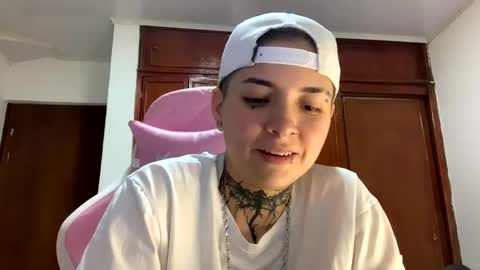 noah hehim    online show from January 2025 02:07:02 AM