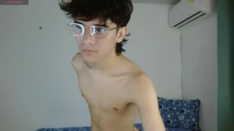 Snapshot of noah_millerx_ chatting on May 2026 03:47:02 AM noah online show from May 2026 03:47:02 AM
