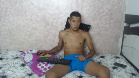 Snapshot of noah_roberts_ chatting on January 2025 05:20:02 AM Noah online show from January 2025 05:20:02 AM