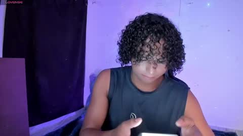 noah_smith04 online show from June 2026 09:53:02 PM
