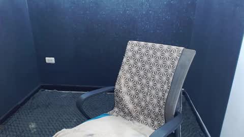 noah_sokolov online show from November 2025 04:12:02 PM