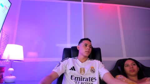 noahandrubi online show from January 2025 03:00:02 AM