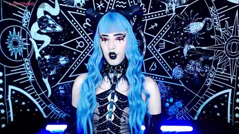 caroline online show from October 2025 12:08:02 AM