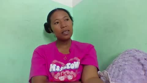 Snapshot of noellah chatting on May 2026 06:08:01 AM noellah online show from May 2026 06:08:01 AM
