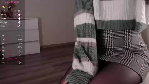 Snapshot of noelleneptune chatting on January 2025 10:36:02 AM noelleneptune online show from January 2025 10:36:02 AM