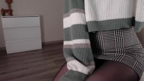 Snapshot of noelleneptune chatting on February 2025 01:43:01 PM noelleneptune online show from February 2025 01:43:01 PM