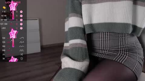 Snapshot of noelleneptune chatting on November 2025 11:07:02 PM noelleneptune online show from November 2025 11:07:02 PM