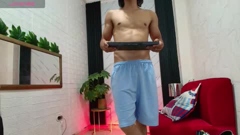 Snapshot of noha_castellano chatting on February 2026 03:05:01 AM online show from February 2026 03:05:01 AM