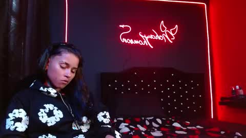 Noha Thomson online show from February 2026 07:36:02 PM