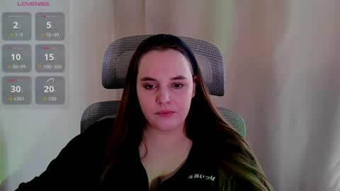 noir_ember_ online show from June 2026 08:24:02 AM
