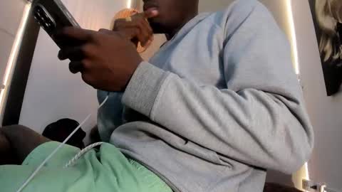 noir_king0 online show from February 2026 06:26:01 AM