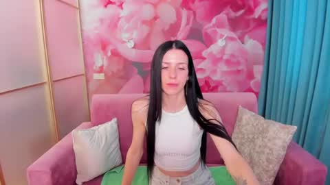 NoirDiva online show from June 2026 05:43:02 AM