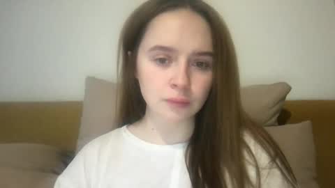 Noiryn online show from November 2025 12:39:02 PM