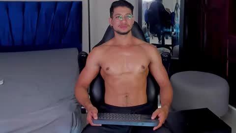 Im Nolan  online show from February 2026 09:49:01 PM