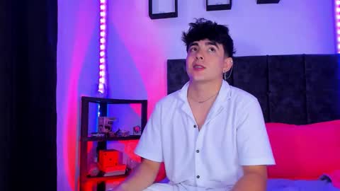 Nolan  online show from November 2025 06:50:02 PM