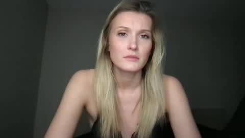 nolan_xx online show from February 2026 06:34:01 AM