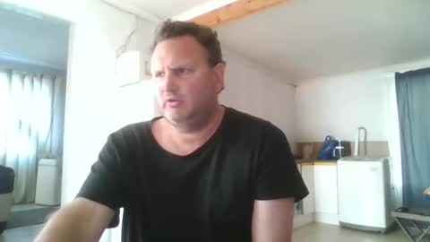 Snapshot of nollie244 chatting on October 2025 05:59:01 AM Nollie online show from October 2025 05:59:01 AM