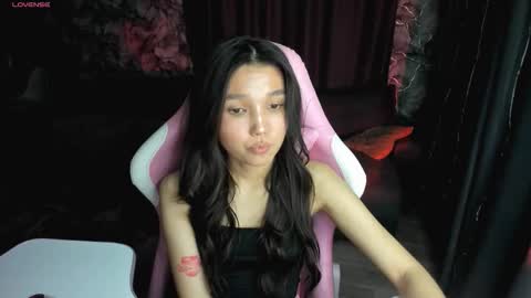 nomi online show from March 2026 07:42:01 PM