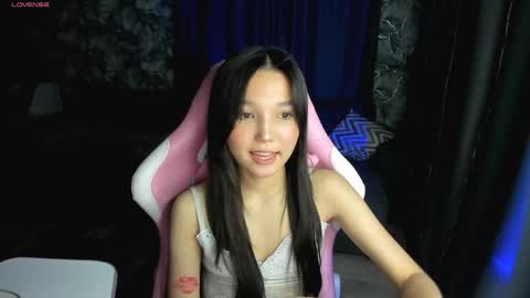 nomi online show from April 2026 07:18:01 PM