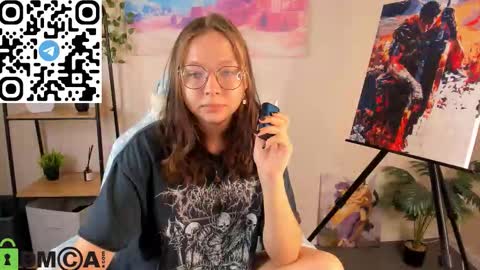 Snapshot of noora_moore chatting on October 2025 12:47:02 AM NOORA online show from October 2025 12:47:02 AM