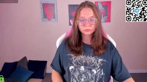 Snapshot of noora_moore chatting on November 2025 01:06:01 AM NOORA online show from November 2025 01:06:01 AM