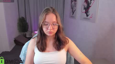 Snapshot of noora_moore chatting on November 2025 01:06:01 AM NOORA online show from November 2025 01:06:01 AM