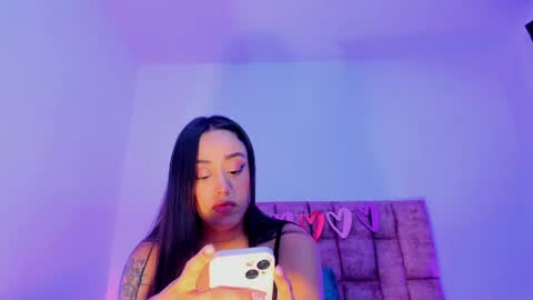 Snapshot of nora_dasilva chatting on May 2026 04:31:01 AM Nora Da Silva online show from May 2026 04:31:01 AM