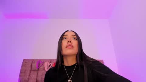 Snapshot of nora_dasilva chatting on May 2026 01:01:02 AM Nora Da Silva online show from May 2026 01:01:02 AM
