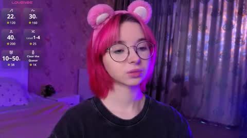 Nora Failure online show from September 2025 10:04:01 AM