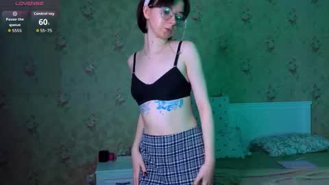 Nora Failure online show from November 2025 03:27:02 AM