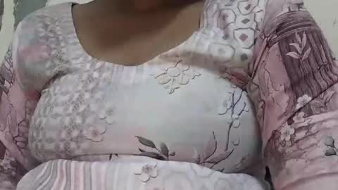 nora_roy246 online show from November 2025 04:14:02 AM