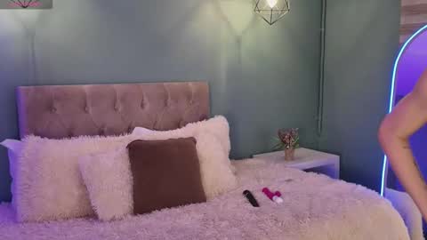 Nora online show from March 2026 08:23:01 PM