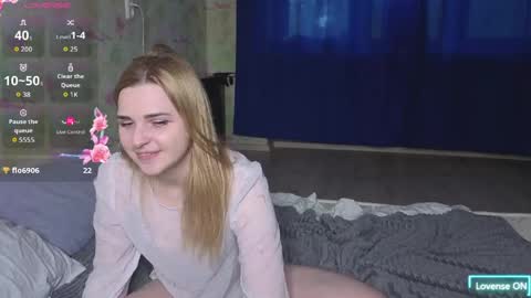Snapshot of noradunn chatting on May 2026 11:07:01 AM Elina online show from May 2026 11:07:01 AM