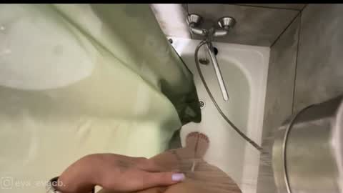 Snapshot of norakiso chatting on January 2025 07:59:02 PM Eva online show from January 2025 07:59:02 PM