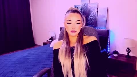 NoraSun online show from November 2025 05:24:01 PM